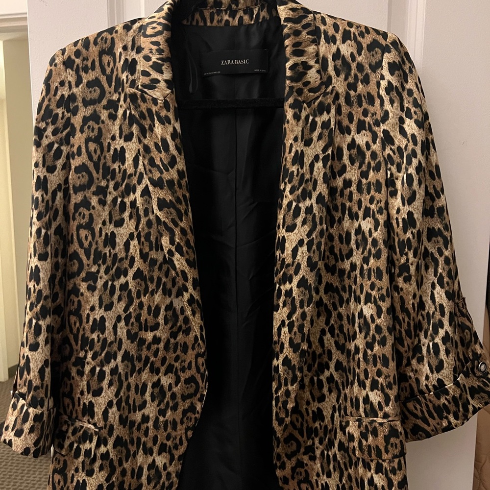 Pleated Medium size blazer